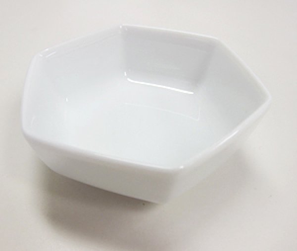 お歳暮 六角形白皿 - ナ・ムー オンラインショップ 食器